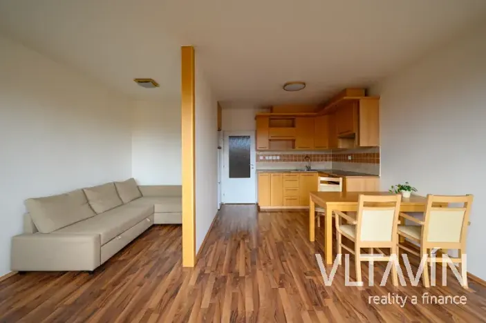 Pronájem bytu 1+kk, Praha - Troja, Hnězdenská, 39 m2