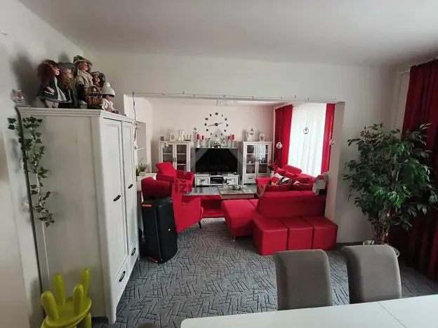 Prodej rodinného domu, České Velenice, Komenského, 450 m2