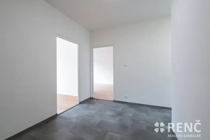 Pronájem bytu 3+1, Brno, Řezáčova, 75 m2