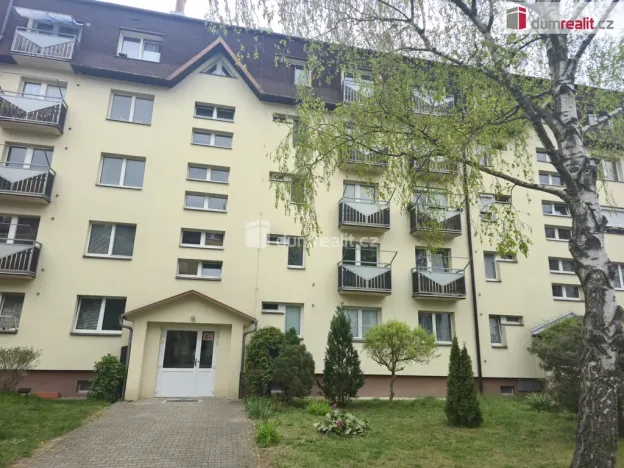 Prodej bytu 2+1, Milovice, Mírová, 42 m2