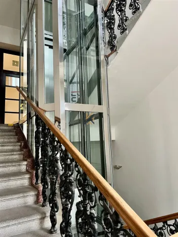 Pronájem kanceláře, Praha, Washingtonova, 90 m2