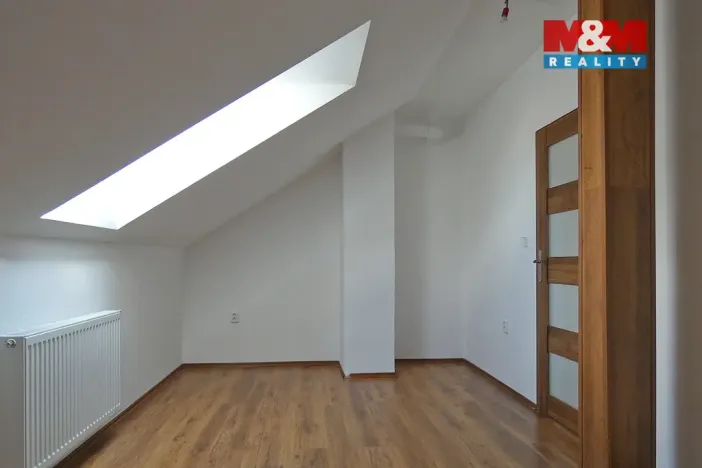 Pronájem bytu 3+1, Čáslav - Čáslav-Nové Město, Jeníkovská, 106 m2