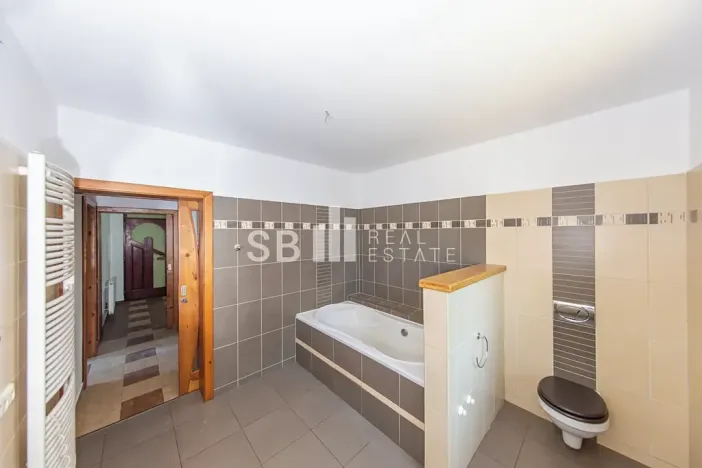 Prodej rodinného domu, Borová, 230 m2