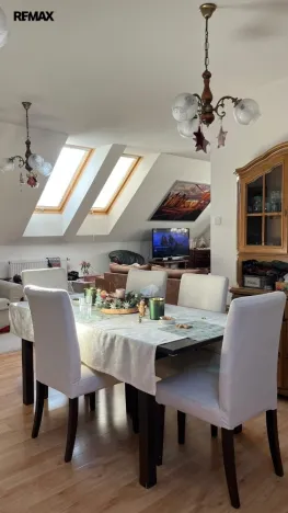 Prodej rodinného domu, Pelhřimov, Cholossiova, 220 m2