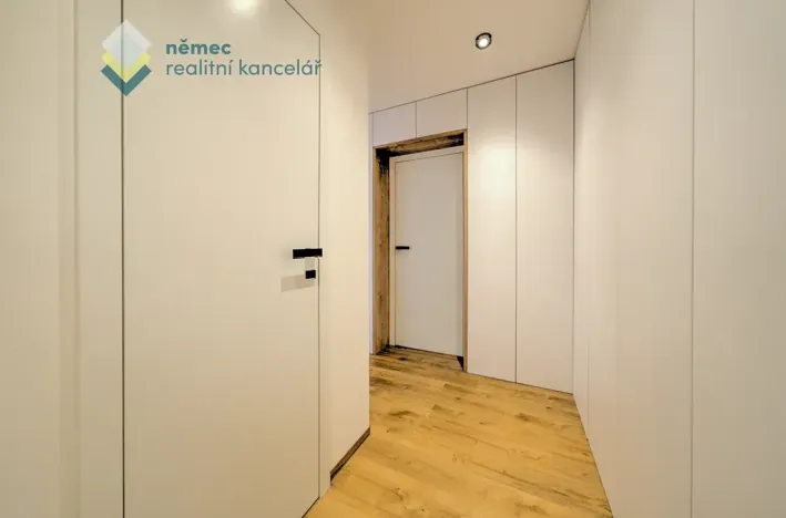 Pronájem bytu 2+kk, Praha - Písnice, Na okruhu, 43 m2