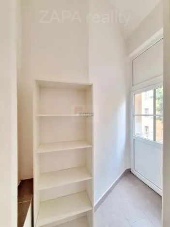 Pronájem bytu 2+1, Praha - Smíchov, Na Celné, 71 m2