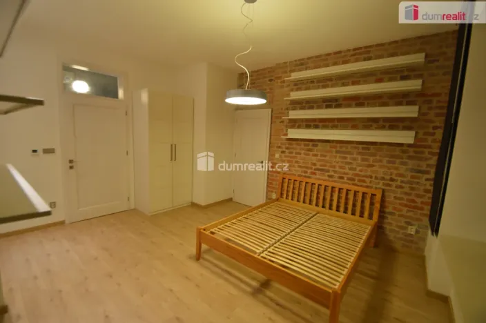 Pronájem bytu 2+kk, Plzeň - Jižní Předměstí, Hálkova, 64 m2