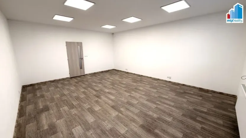 Pronájem kanceláře, Nýřany, Hřbitovní, 168 m2
