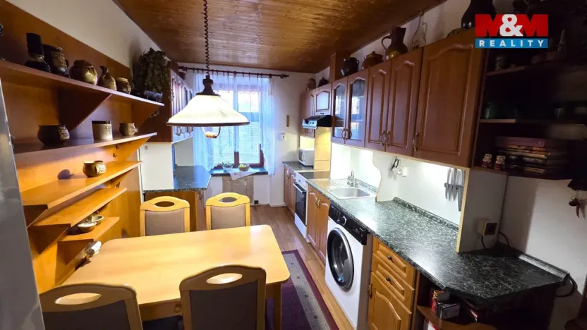 Prodej rodinného domu, Dešov, 140 m2