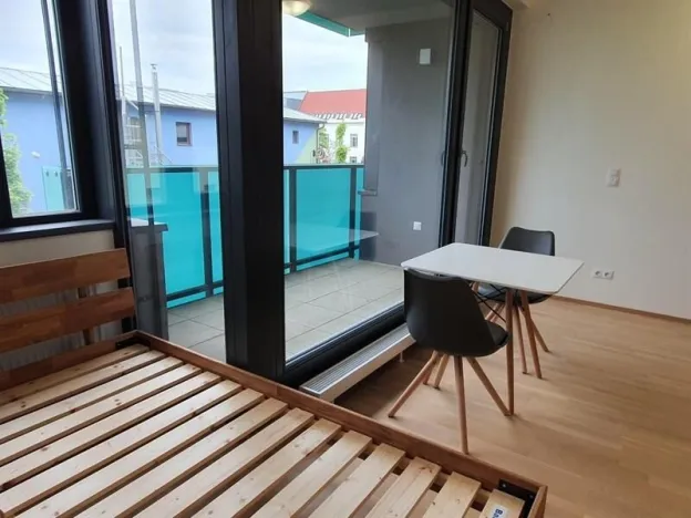 Pronájem bytu 1+kk, Praha, U průhonu, 32 m2