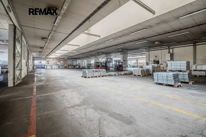 Prodej výrobních prostor, Plzeň, Dopravní, 9469 m2