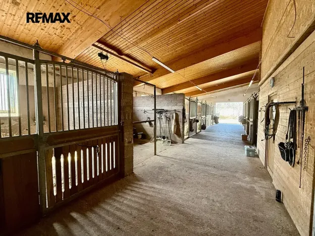 Prodej pozemku, Spálené Poříčí, 166477 m2