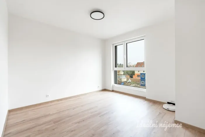 Pronájem bytu 2+kk, Praha - Modřany, Kolmanova, 46 m2