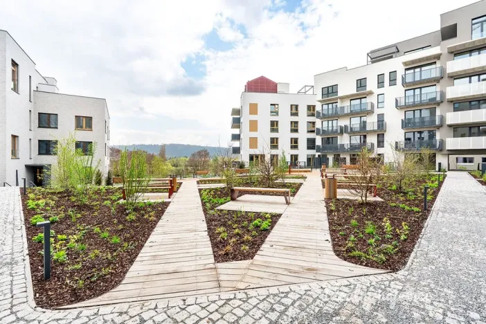 Pronájem bytu 2+kk, Praha - Modřany, Kolmanova, 46 m2