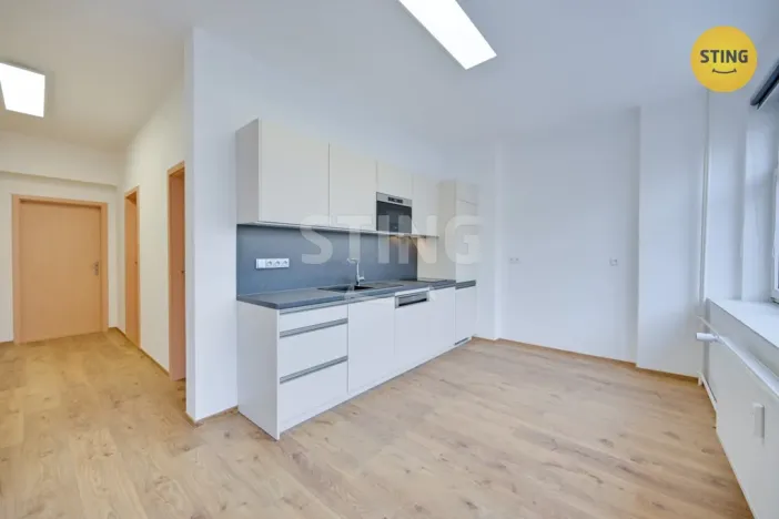 Pronájem bytu 3+kk, Zlín, třída Tomáše Bati, 108 m2