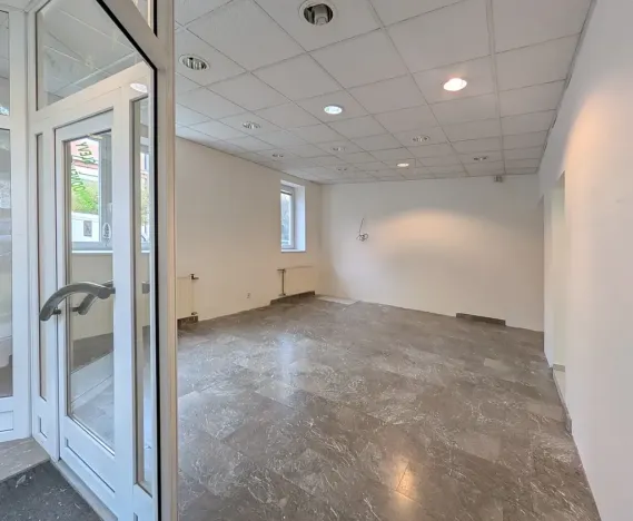 Pronájem obchodního prostoru, Brno, Tyršova, 120 m2