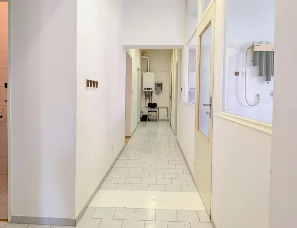 Pronájem obchodního prostoru, Brno, Tyršova, 120 m2