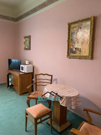 Pronájem bytu 1+kk, Kroměříž, Riegrovo náměstí, 29 m2