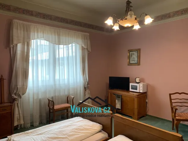 Pronájem bytu 1+kk, Kroměříž, Riegrovo náměstí, 29 m2