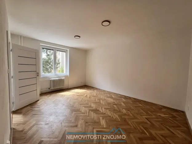 Pronájem bytu 2+1, Znojmo, Pražská sídl., 52 m2