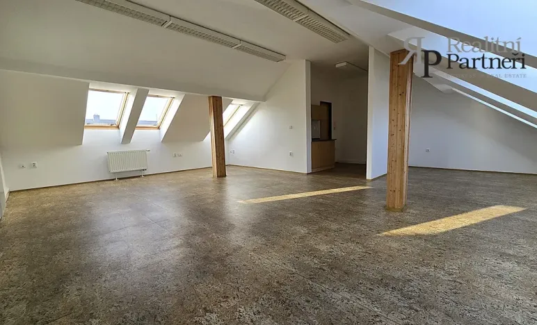 Pronájem kanceláře, Ostrava - Mariánské Hory, Slévárenská, 55 m2