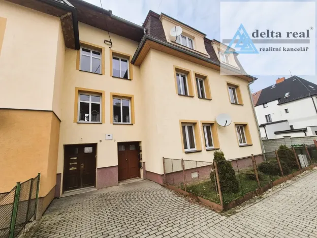 Prodej bytu 2+1, Krnov - Pod Bezručovým vrchem, Rooseveltova, 60 m2