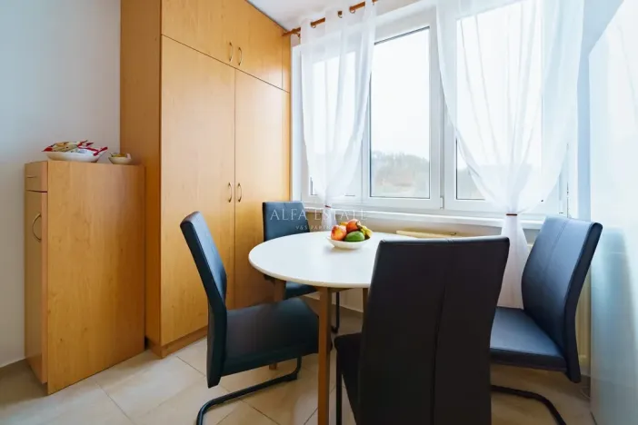 Prodej bytu 1+1, Loket, Mírová, 40 m2