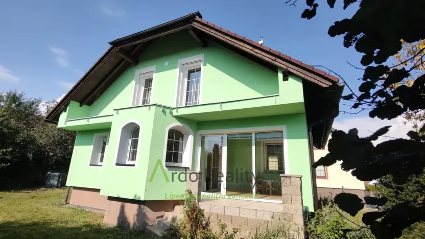 Prodej rodinného domu, Frymburk, 266 m2