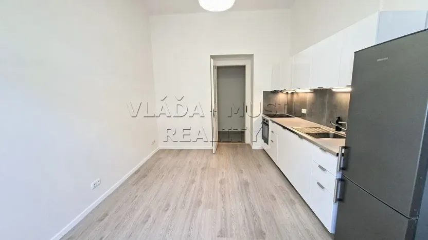 Pronájem bytu 2+kk, Praha - Libeň, Novákových, 36 m2