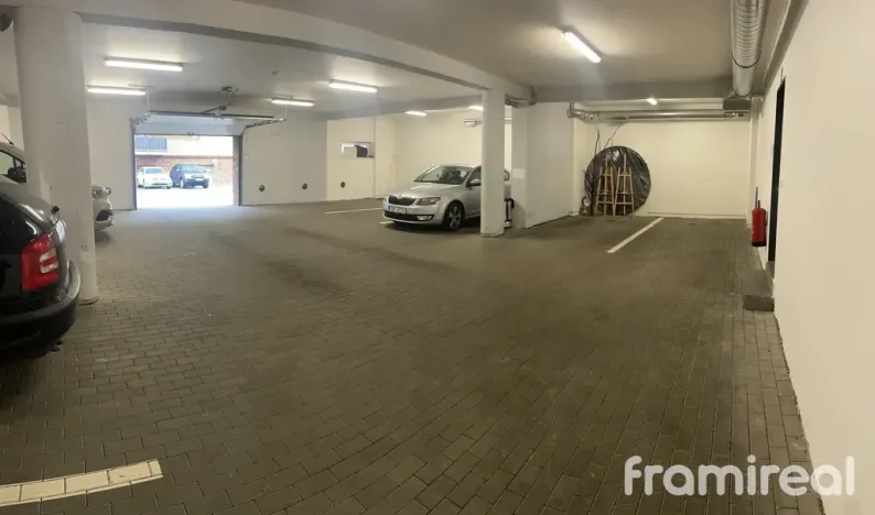 Pronájem garáže, Brno, U Leskavy, 12 m2