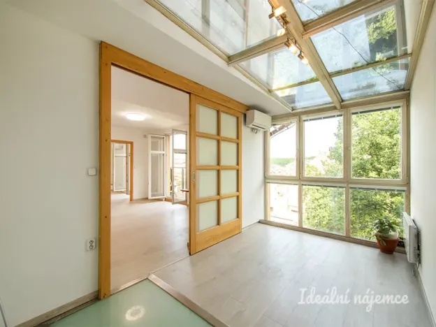 Pronájem bytu 3+kk, Praha - Nusle, V podluží, 74 m2