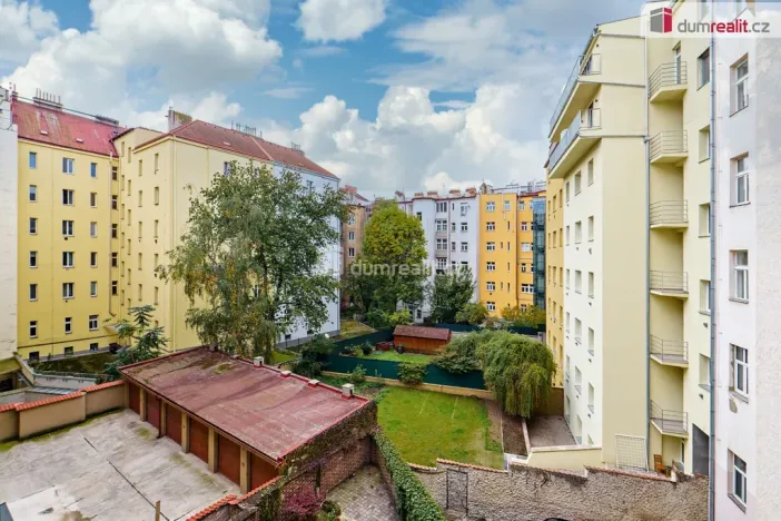 Pronájem bytu 2+kk, Praha - Libeň, U libeňského pivovaru, 50 m2