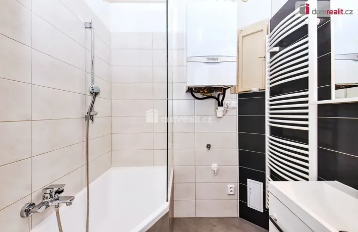 Pronájem bytu 2+kk, Praha - Libeň, U libeňského pivovaru, 50 m2