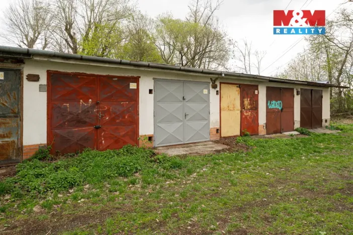 Prodej garáže, Šternberk, Závodní, 18 m2