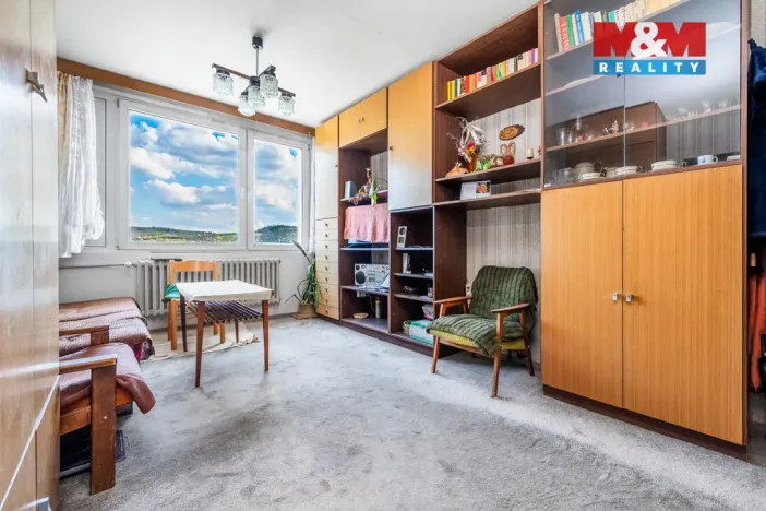 Prodej bytu 2+kk, Králův Dvůr, Nad Stadionem, 41 m2