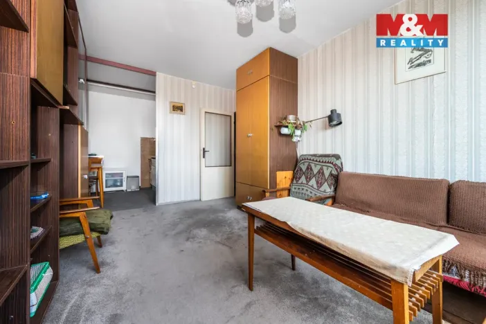 Prodej bytu 2+kk, Králův Dvůr, Nad Stadionem, 41 m2