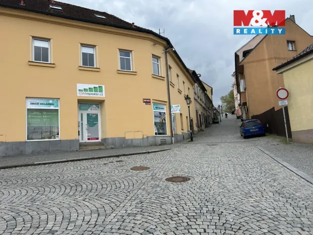 Pronájem bytu 2+kk, Vlašim, Žižkovo nám., 56 m2