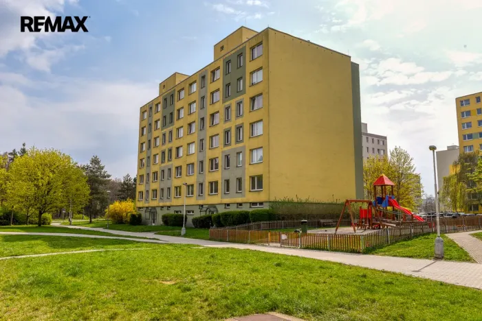 Pronájem bytu 3+1, Praha - Háje, Matúškova, 65 m2