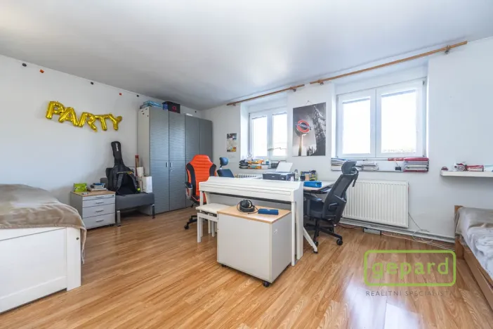 Prodej komerční nemovitosti, Středokluky, Lidická, 569 m2