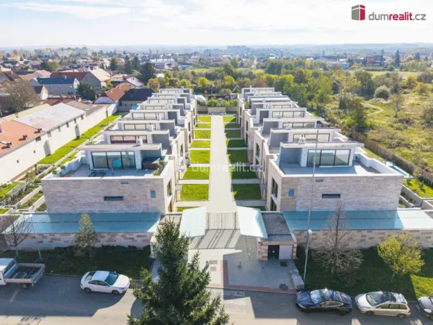 Prodej rodinného domu, Praha - Libuš, V Hrobech, 378 m2