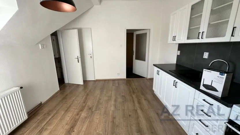 Pronájem bytu 2+1, Liberec, Dobrovského, 65 m2