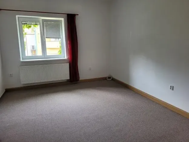 Pronájem bytu 1+1, Pardubice - Zelené Předměstí, Smilova, 42 m2