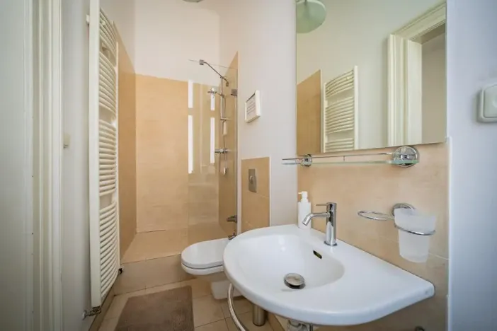 Pronájem kanceláře, Praha - Staré Město, Na Perštýně, 197 m2