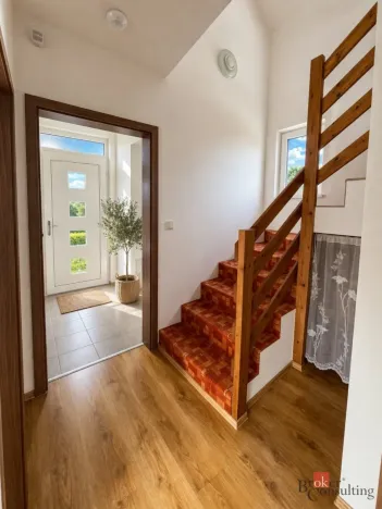 Prodej rodinného domu, Liberec - Liberec XXXV-Karlov pod Ještědem, Českolipská, 121 m2