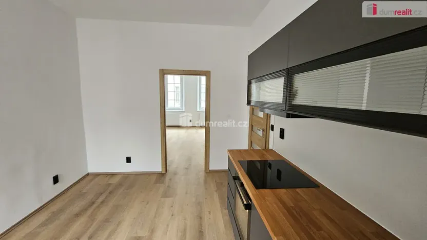 Pronájem bytu 4+1, Praha - Libeň, Turnovská, 105 m2