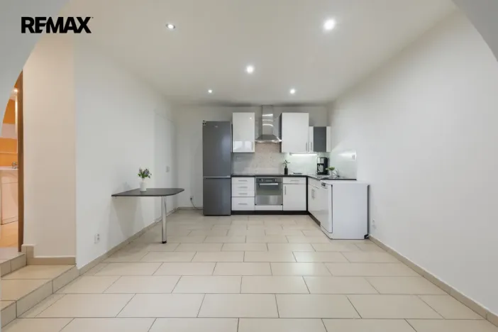 Pronájem bytu 1+1, Meziboří, Dělnická, 60 m2