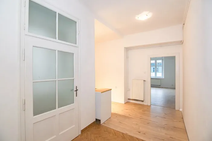 Pronájem bytu 2+kk, Praha - Holešovice, Přístavní, 62 m2