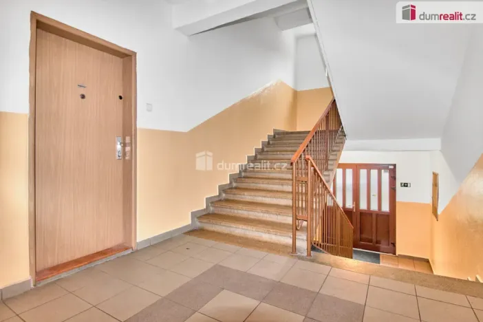 Pronájem bytu 2+1, Ostrov, Mánesova, 69 m2