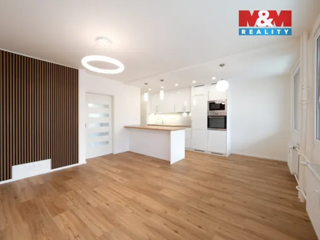 Prodej bytu 3+kk, Praha - Bohnice, Zelenohorská, 77 m2