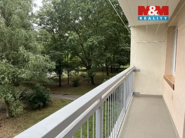 Pronájem bytu 1+kk, Pardubice - Polabiny, Bělehradská, 36 m2